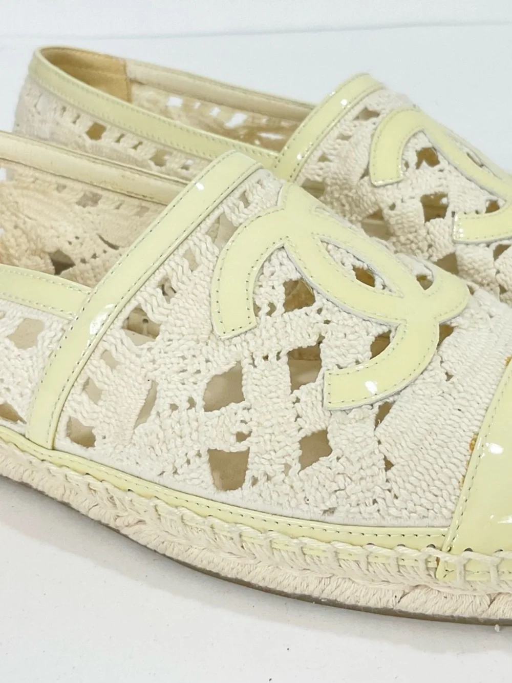 CHANEL Cream Crochet Espadrilles with Pale Yellow Patent Trim Size 40 - Picture 10 of 13